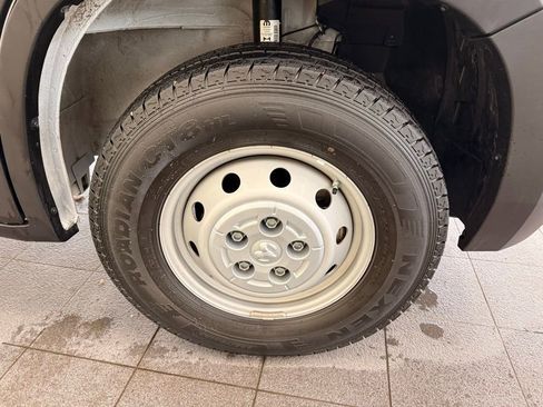 Used 2023 RAM ProMaster 2500 image 39