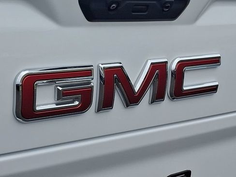 Used 2023 GMC Sierra 1500 Elevation w/ Preferred Package AWD/4WD image 32
