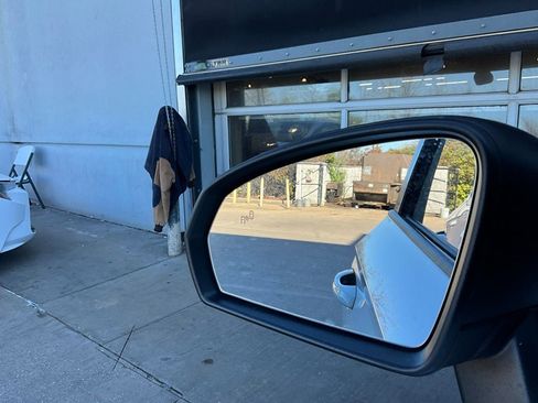 Used 2025 Volkswagen Taos S image 17