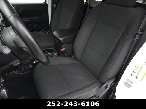 Used 2018 Jeep Wrangler Unlimited Sport S image 10