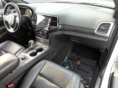 Used 2022 Jeep Grand Cherokee Limited image 22