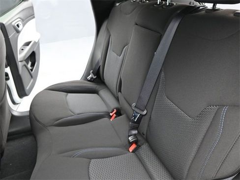 Used 2025 Jeep Compass Sport image 20