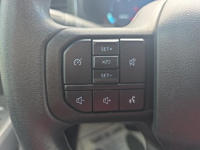 Used 2024 Ford F250 XLT w/ Black Appearance Package AWD/4WD image 17