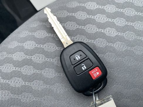 Used 2023 Toyota Tacoma SR image 25