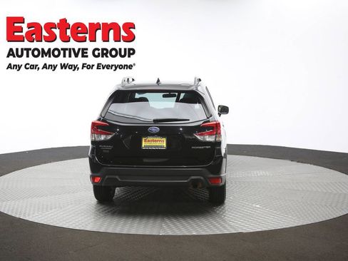 Used 2023 Subaru Forester Premium image 41