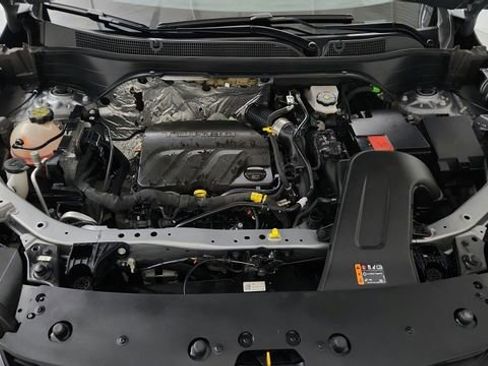 Used 2025 Chevrolet Trax LS w/ LS Convenience Package image 25