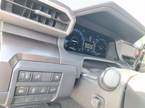 Used 2025 Toyota 4Runner TRD Sport Premium image 17