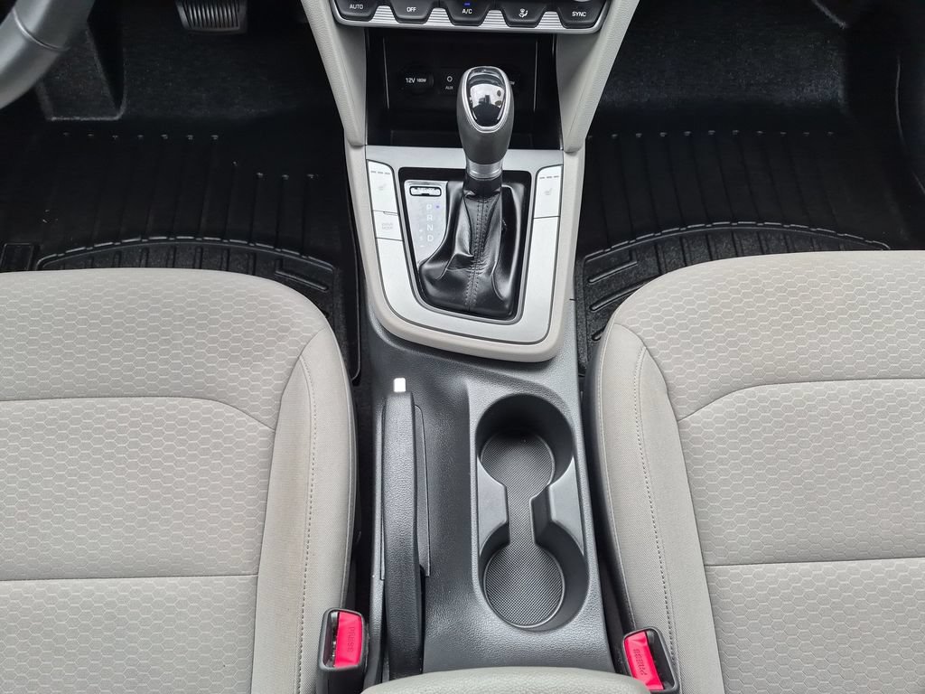 Used 2020 Hyundai Elantra Value Edition FWD image 13