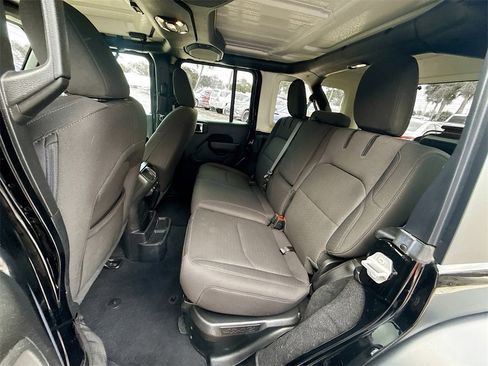 Used 2023 Jeep Wrangler Unlimited w/ Cold Weather Group image 26