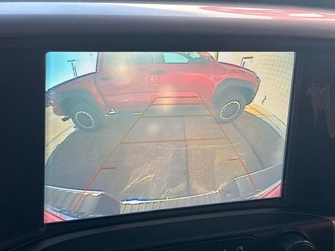 Used 2018 Chevrolet Silverado 1500 LT w/ All Star Edition image 11