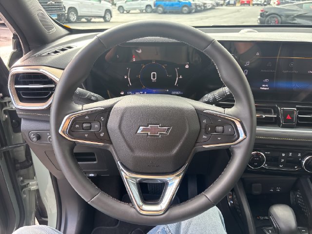 Used 2025 Chevrolet TrailBlazer ACTIV w/ Convenience Package AWD/4WD image 15