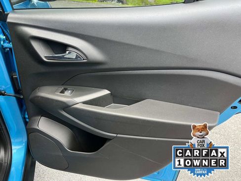 Used 2025 Chevrolet Trax LS image 18