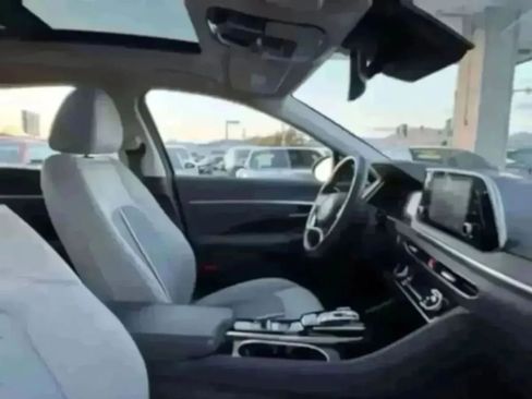 Used 2020 Hyundai Sonata SEL w/ Convenience + Sunroof Package FWD image 10