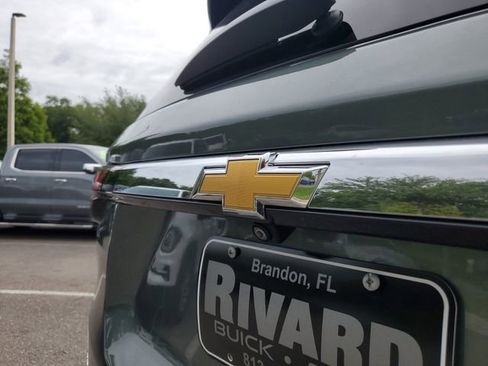 Used 2023 Chevrolet Traverse LT FWD image 6