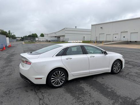 Used 2017 Lincoln MKZ Select w/ Select Plus Package FWD image 4