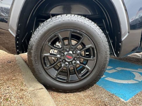 Used 2022 Toyota Tundra SR5 image 31