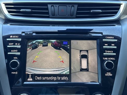 Used 2024 Nissan Murano SL FWD image 24