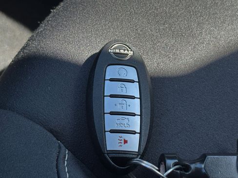 Used 2025 Nissan Altima 2.5 SV FWD image 24