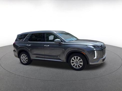 Used 2025 Hyundai Palisade SEL FWD image 2