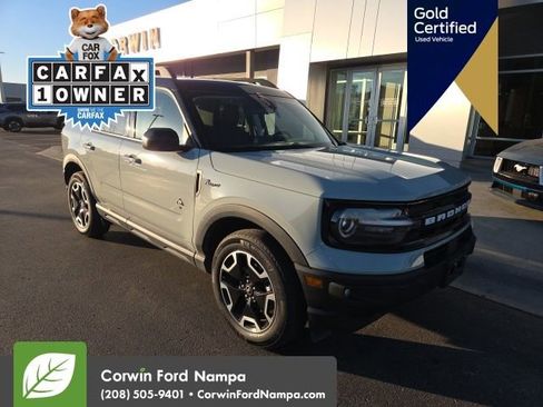 Used 2023 Ford Bronco Sport Outer Banks w/ Tech Package image 2