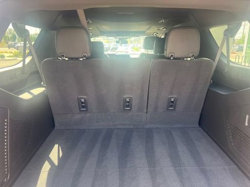 Used 2026 GMC Yukon XL Denali w/ Sun & Power Step Package AWD/4WD image 24