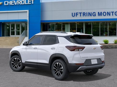 New 2026 Chevrolet TrailBlazer LT w/ Convenience Package FWD image 3