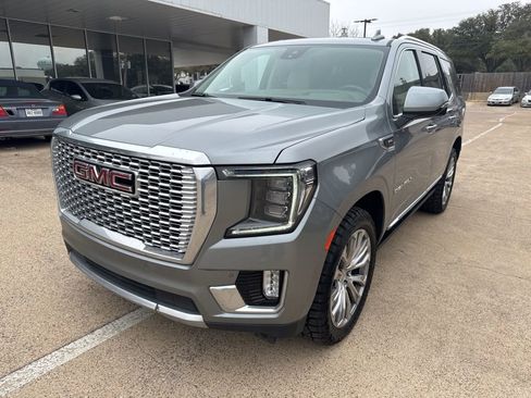 Used 2023 GMC Yukon Denali w/ Max Trailering Package image 1