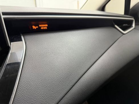 Used 2021 Toyota Corolla LE image 22