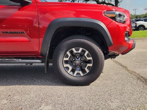 Used 2022 Toyota Tacoma TRD Off-Road AWD/4WD image 8