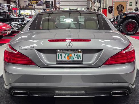 Used 2013 Mercedes-Benz SL 550 image 8