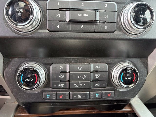 Used 2020 Ford F150 Lariat w/ Equipment Group 502A Luxury AWD/4WD image 26