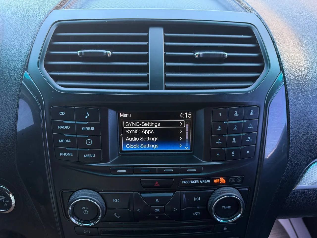 Used 2017 Ford Explorer XLT FWD image 57