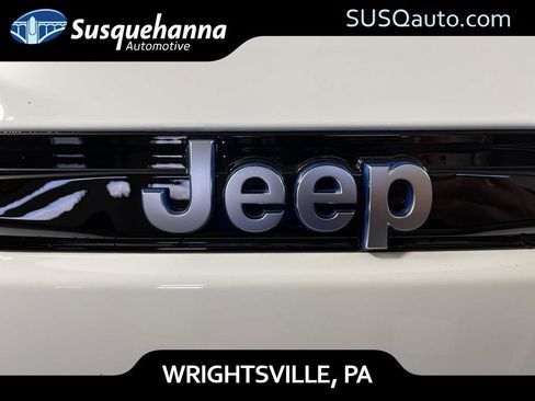 Used 2022 Jeep Grand Cherokee Summit image 40