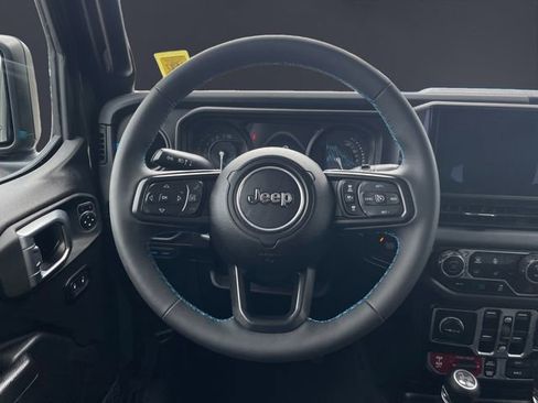 Used 2024 Jeep Wrangler Unlimited Rubicon 4xe w/ Dual Top Group AWD/4WD image 12