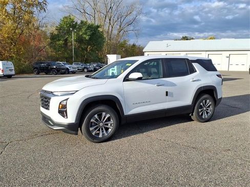 New 2026 Chevrolet Equinox LT w/ Convenience Package II image 8