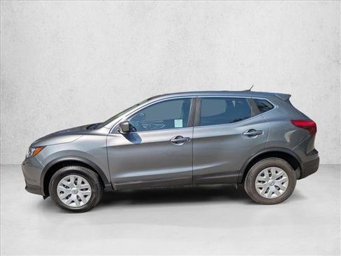 Used 2018 Nissan Rogue Sport S image 8