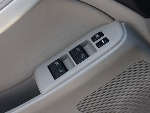 Used 2005 INFINITI G35 Sedan w/ (P03) Premium Pkg C RWD image 48