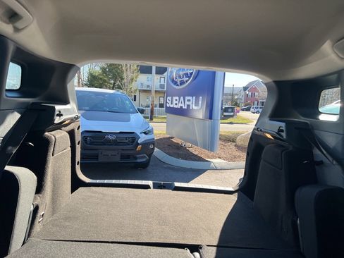 Used 2025 Nissan Kicks S image 43