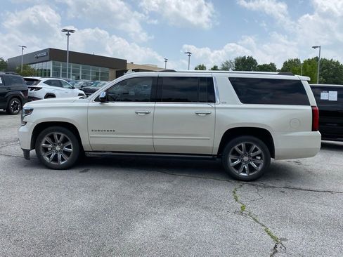 Used 2015 Chevrolet Suburban LTZ AWD/4WD image 4