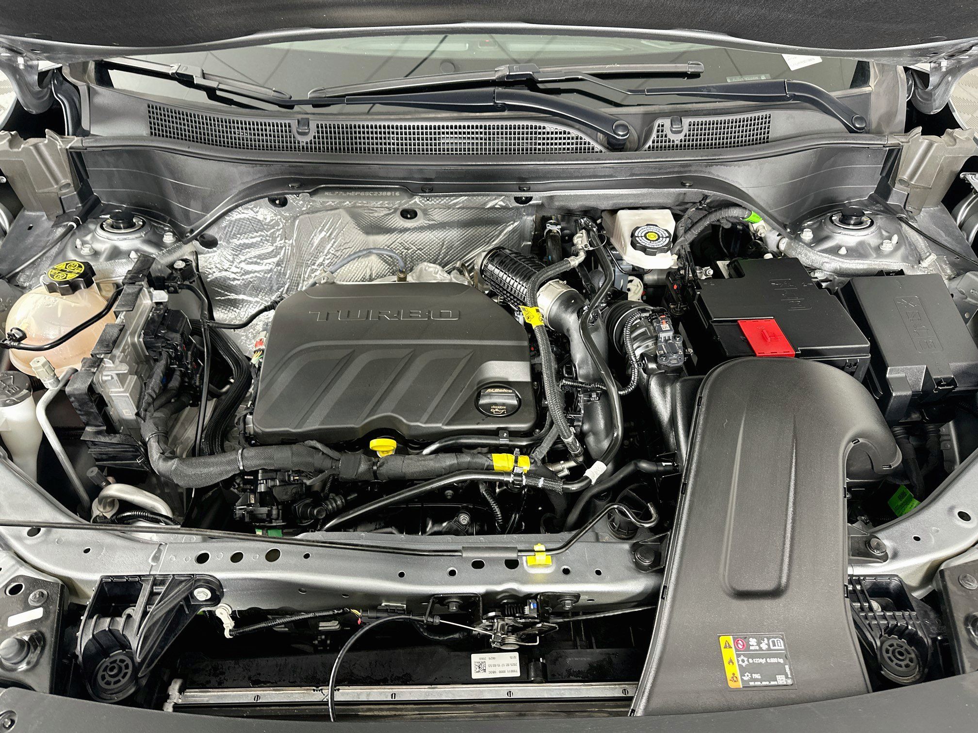 Used 2025 Chevrolet Trax LT w/ LT Convenience Package FWD image 30