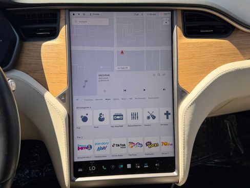 Used 2021 Tesla Model S Long Range AWD/4WD image 20
