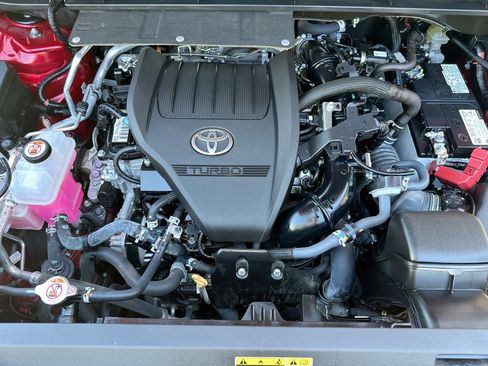 Used 2023 Toyota Highlander Limited AWD/4WD image 36