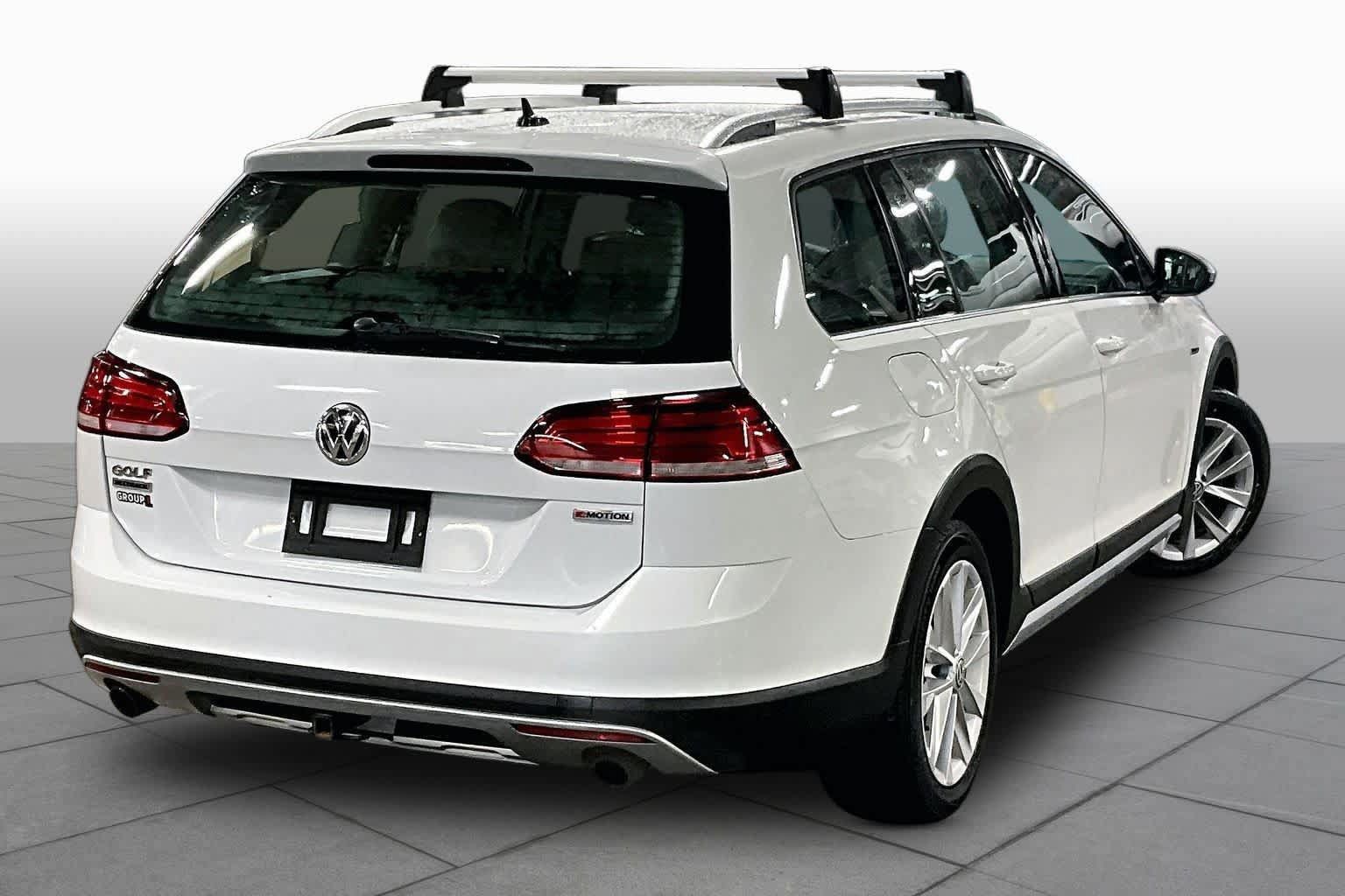 Used 2019 Volkswagen Golf Alltrack S AWD/4WD image 13