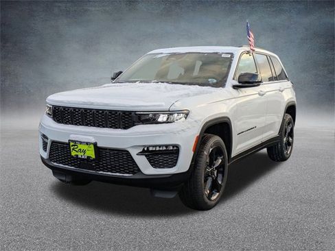 New 2025 Jeep Grand Cherokee Limited image 8