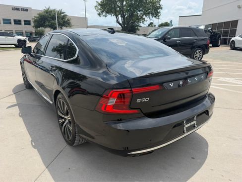 Used 2023 Volvo S90 B6 Plus AWD/4WD image 2
