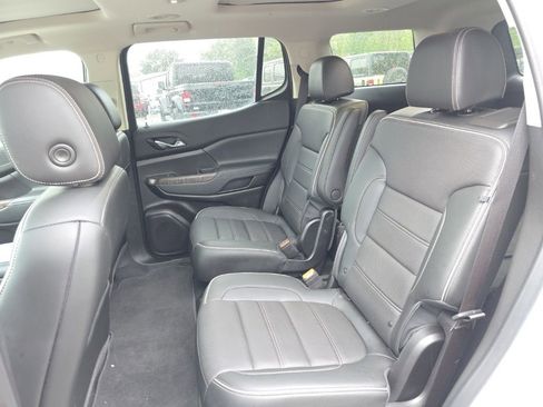 Used 2021 GMC Acadia Denali w/ Denali Ultimate Package AWD/4WD image 15