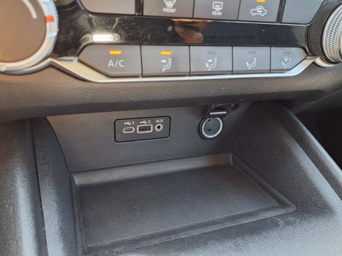 Used 2025 Nissan Altima 2.5 SV image 11