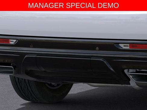 Used 2026 Buick Enclave Sport Touring w/ Power Package AWD/4WD image 14