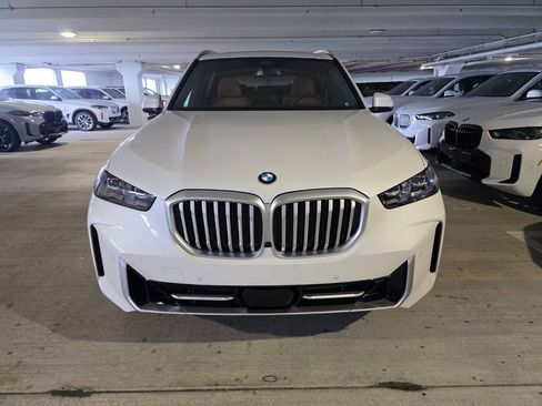 New 2026 BMW X5 sDrive40i w/ Climate Comfort Package RWD image 2