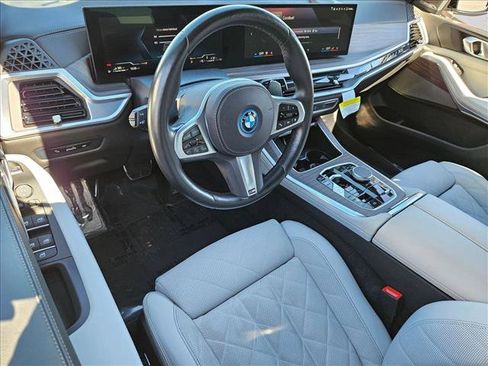 Certified 2024 BMW X5 xDrive50e w/ M Sport Package image 8